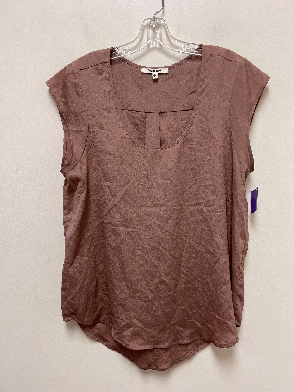 Top Short Sleeve By Daniel Rainn  Size: L