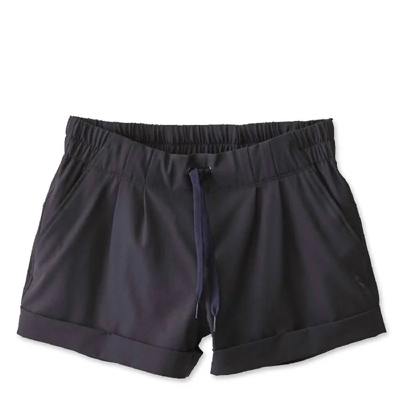 Tepic Short In Black